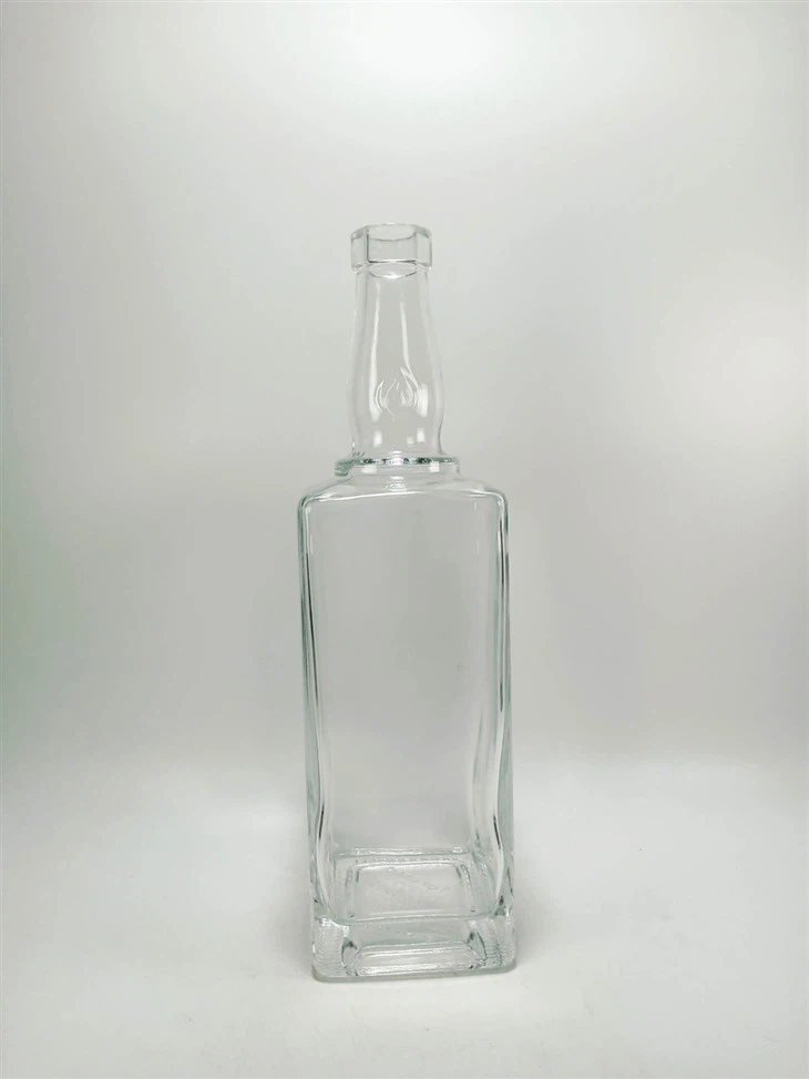 Transparent Flint Glass Bottle Flat Glass Bottle For Tequila Liquor 750ml