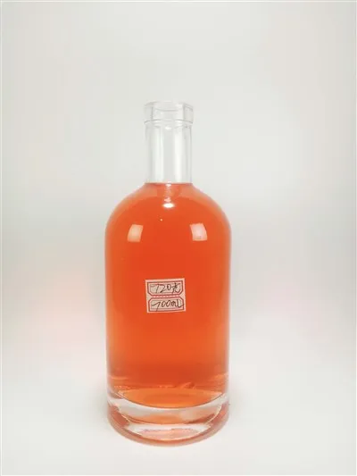 Bouteille en verre de vodka au vin de 700 ml