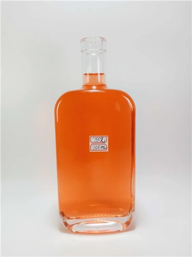 Bouteille d'alcool carrée